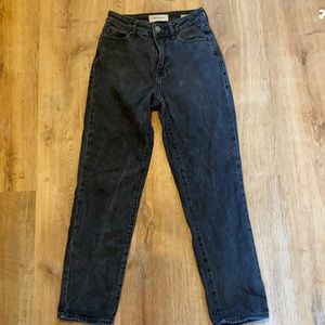 Black “Mom Jean” pants